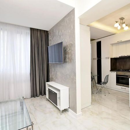 Apart House In Centr Koghbaci Strit Yerevan Exterior photo